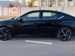 نيسان ألتيما